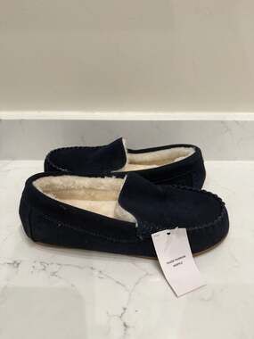 Lands' End Kids Suede Faux Fur Lined Moccasin Slippers Navy Blue Size 4M